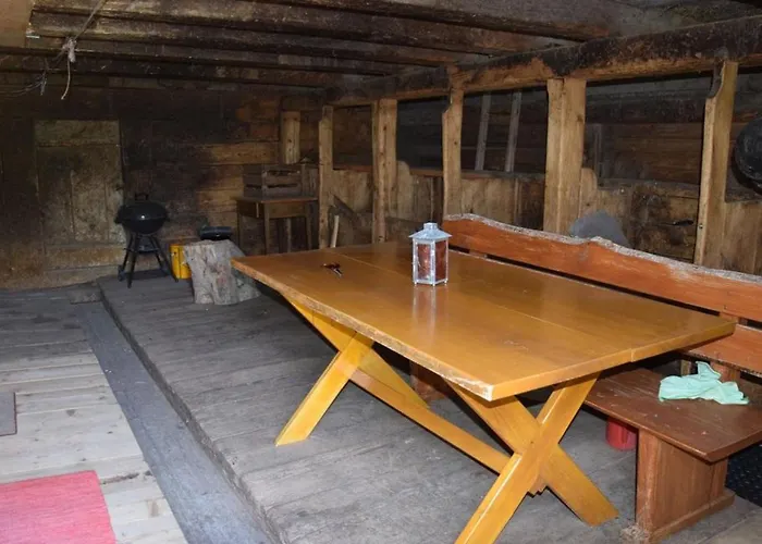 アパート Alphuette Gibelhuettli By Interhome